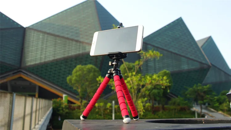 Adjustable Cell Mobile Phone Stand Holder Desk Tripod Cute Desktop For Iphone 8 Video Flexible Sponge Octopus Mini Camera Tripod (20)