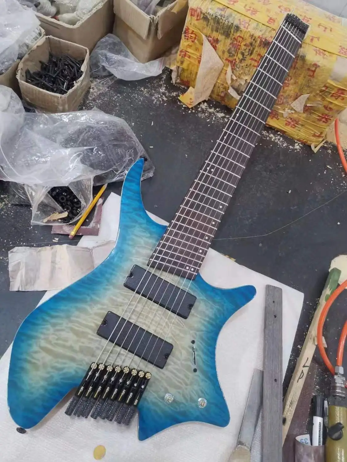 

Krait 8string headless guitar ash body quilted maple top fanned fret free shipping