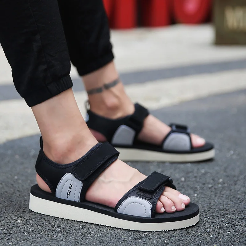 

Summer Men Rome Trend Light Bubble Slipper Students Sandals Anti-slip Slippers MEN'S SHOES