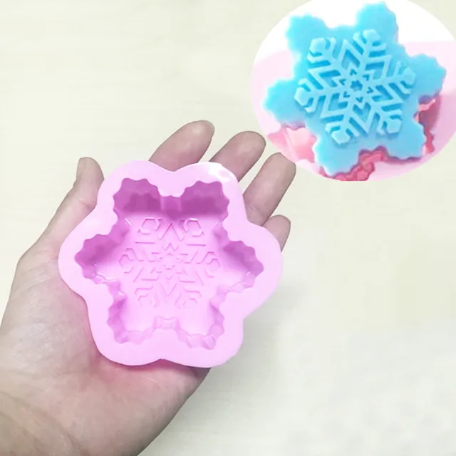 1Pcs 3D Christmas Decorations Snowflake Chocolate Mold DIY Fondant Baking Cooking Cake Decorating Tools Silicone Candle Mold Mould   H
