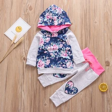 Одежда для новорожденных Одежда для маленьких девочек комплект из 2 предметов, модная толстовка с капюшоном и цветочным принтом, штаны осенне-весенний комплект одежды для малышей