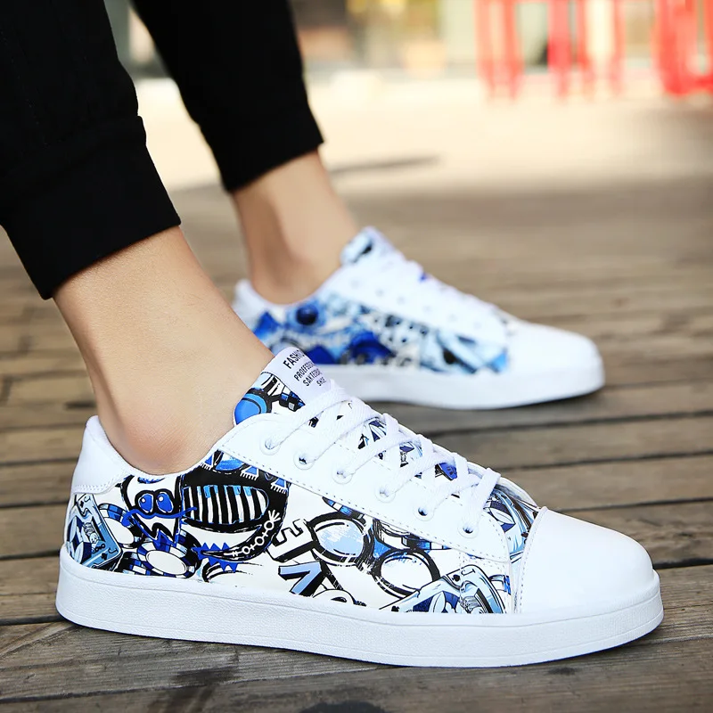 Новинка; сезон весна; обувь для бординга в Корейском стиле; повседневная спортивная обувь разных цветов; обувь для влюбленных; большие размеры