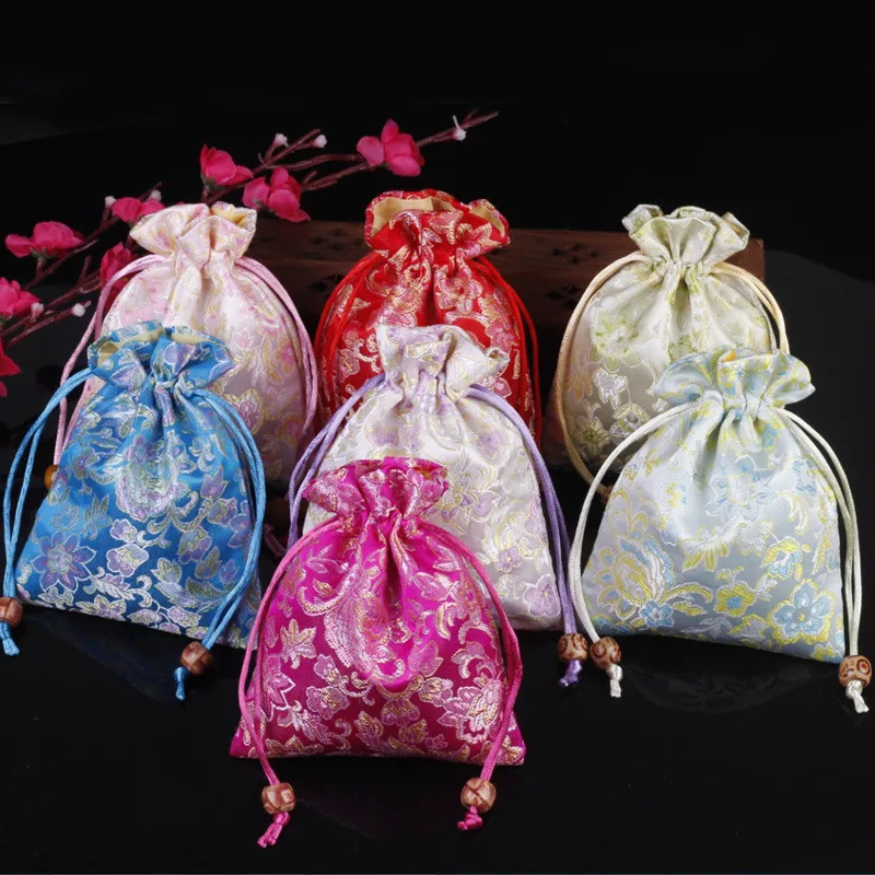 50pcs Lucky Flower Chinese Silk Brocade Pouch Satin Jewelry Drawstring Small Gift Bags High Quality Floral Packaging Sachet