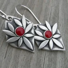 

Newest Ethnic Lotus Flower Petals Drop Earrings Gypsy Jewelry Geometric Leaves Red Beads Stone Handmade Hanging Earrings