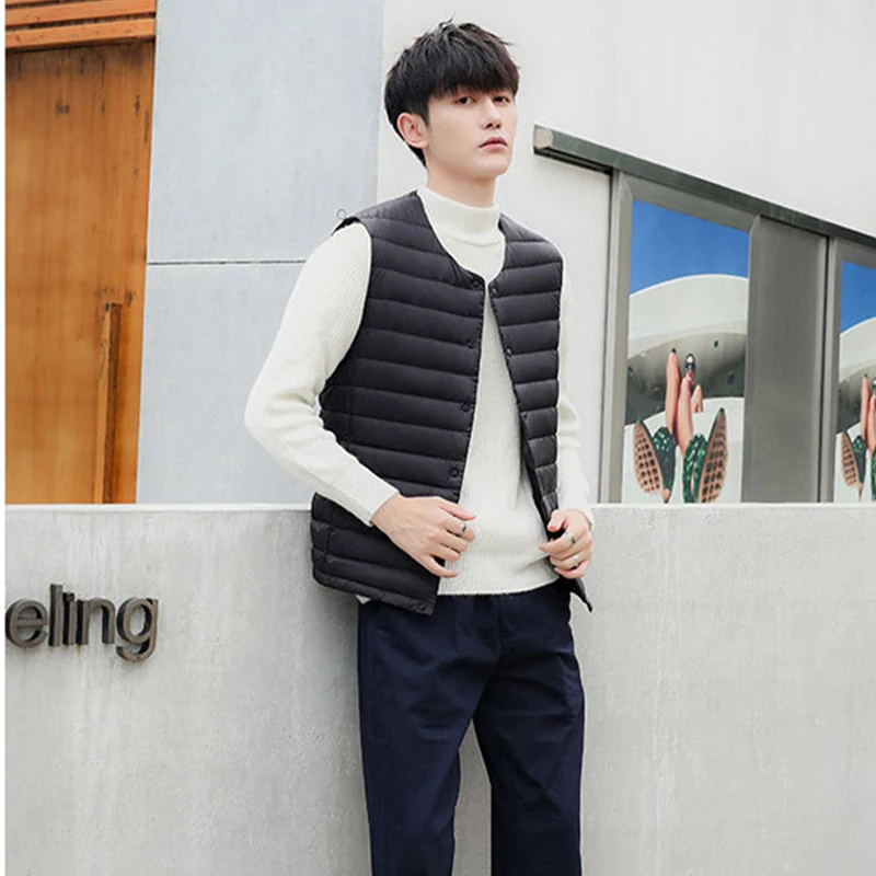 Men Vest 95% Down Jacket Sleeveless Ultra Light Male Coat Gilet Lightweight Windproof Warm Waistcoat Portable Windproof Parka