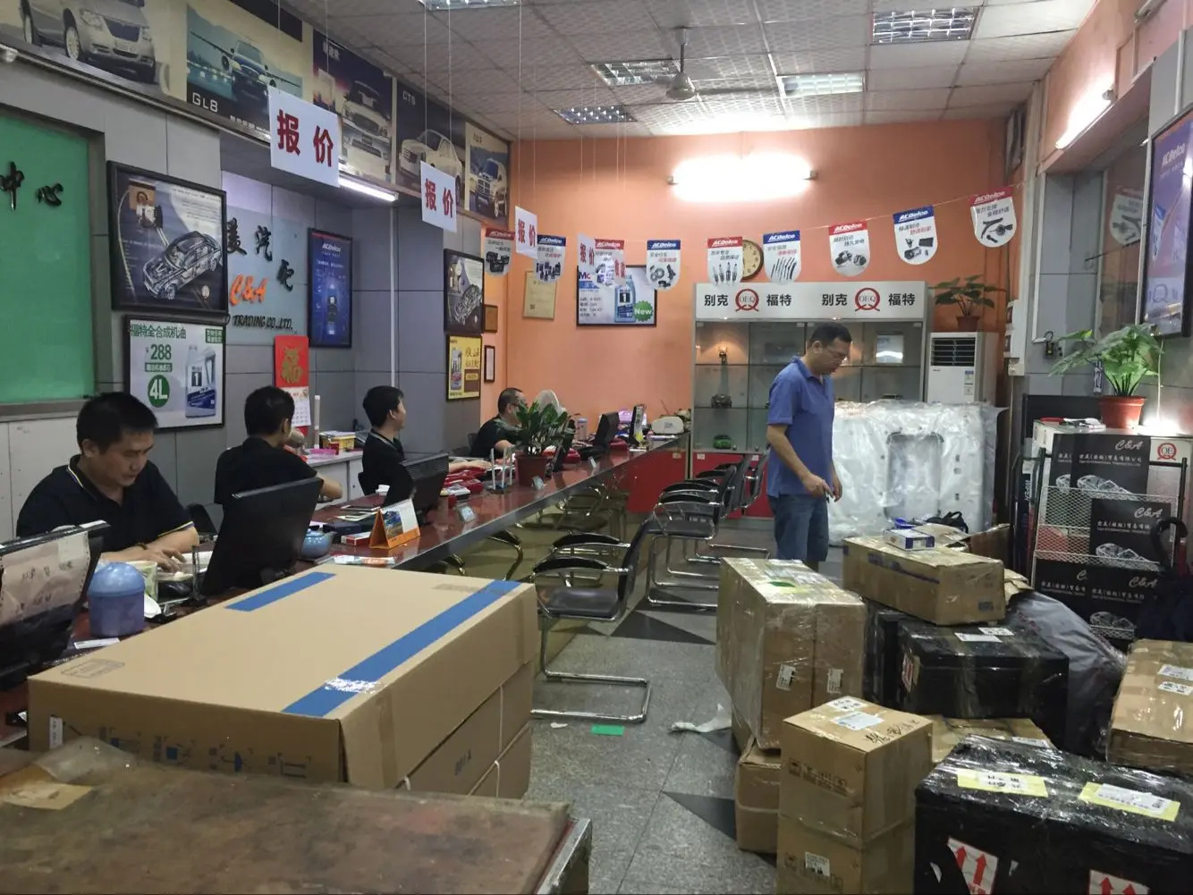 Buick New Century Dynasty 03-07 Regal 00-10GL8 респект 05-10 шипы для шин болт колеса винт ступицы