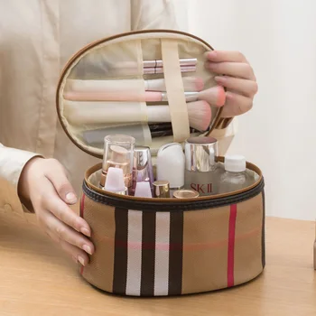 

Trendy waterproof large-capacity portable cosmetics storage bag with multiple patterns, multi-functional simple travel storage