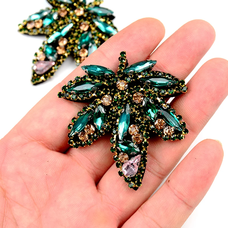 

1PCS Beautiful Green Leave Handmade Sewing on Rhinestone Beaded Patches for Clothes DIY Apparel Sewing Accessories LSHB971