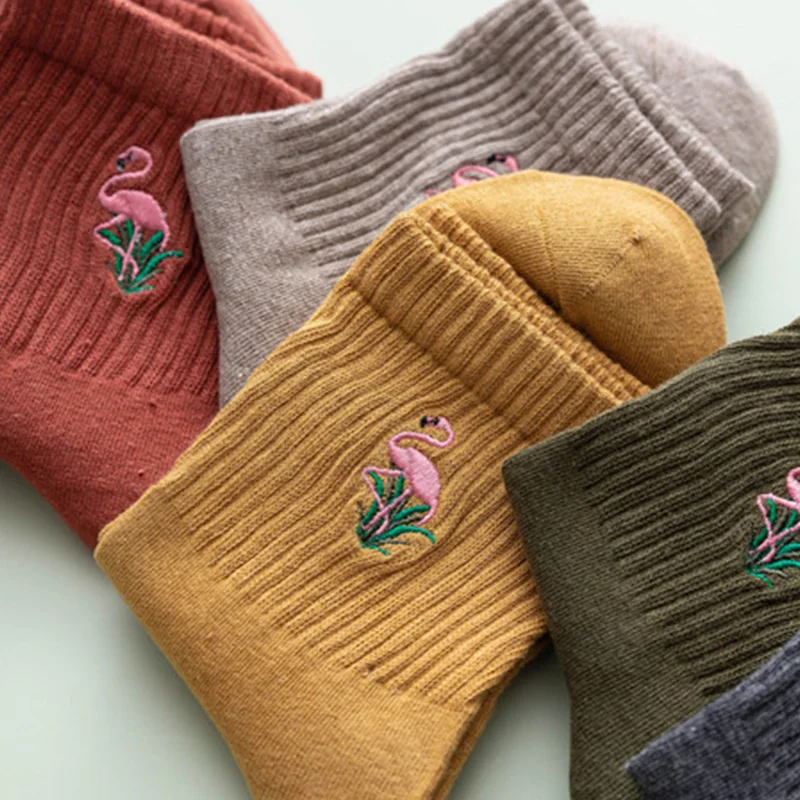 Зимние женские носки, носки с вышитыми рисунками животных, фламинго, милые повседневные теплые хлопковые носки для девочек в духе колледжа
