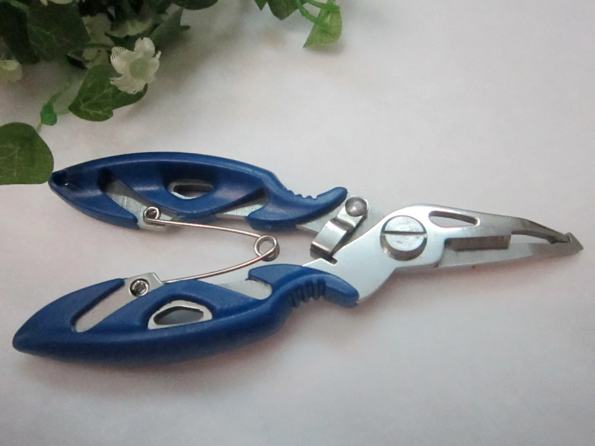 

Fishing Clamp Forceps Cable Cutters Hook Remover Fishing Tool