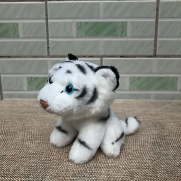 small-17cm Сидящий Бенгальский Тигр, плюшевые игрушки Моделирование гигантский кальмар мягкие игрушки милые плюшевые игрушки-животные для детей Подарки для мальчиков и девочек - Цвет: small-17cm