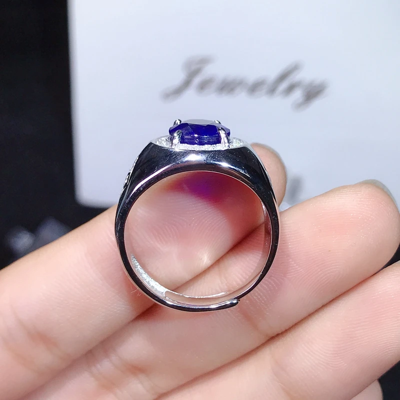 4 Carat natural sapphire men's ring, super atmosphere. 925 pure silver does not change color. Certificate. New products