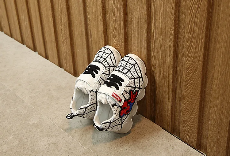 Led luminous Spiderman Kids Shoes For Boys Girls Sneakers Luminous Children Sneaker Toddler Baby Boys Shoes Children Shoes