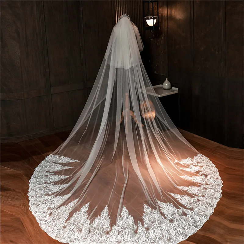 

2022 Appliques Lace Ivory Bridal Wedding Veil Brides Hair Accessories Veils With Comb Chapel Church Two Layers Face Veil