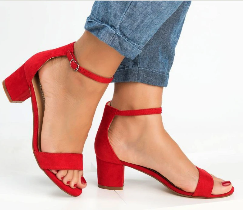 Женские босоножки на среднем каблуке с леопардовым принтом и ремешком с пряжкой; Летние черные Босоножки с открытым квадратным каблуком сбоку; модная женская обувь на каблуке 5 см; D30 - Цвет: Красный