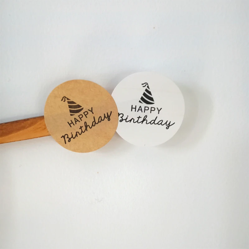 

1000 шт. ручная работа happy выпечка торта ко дню рождения крафт-белая круглая печать наклейка DIY подарок ручной работы Бесплатная доставка