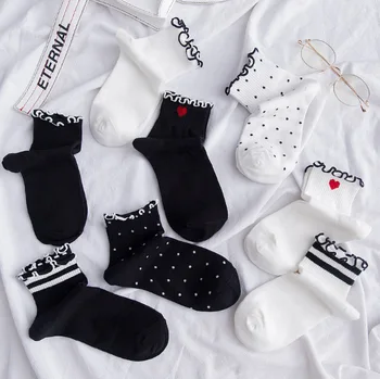 

Autumn and winter new Japanese college style girl socks parallel bars fungus pile socks socks wave dot cotton women socks