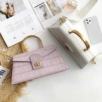 

New leather crocodile pattern hand bill of lading shoulder slung handbag metal handle envelope niche design trapezoidal temperam
