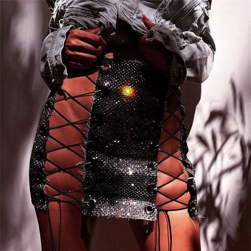 Блестящие металлические Кристальные бриллианты юбки для женщин выдалбливают бриллианты стразы на шнуровке сексуальная одежда для клуба, ночной клуб мини-юбка