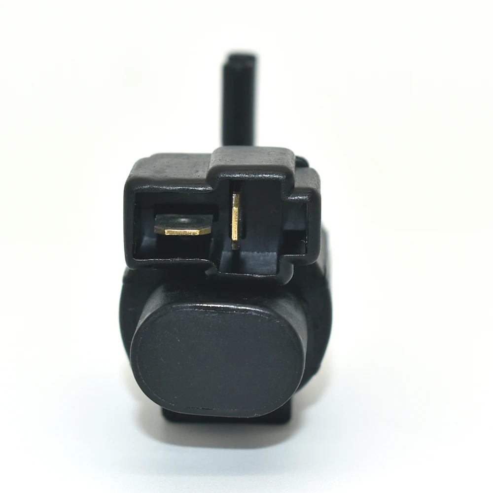 Engine Vacuum Solenoid Valve Auto Parts For Mitsubishi Delica L400 94-97 2.8 K5T47694