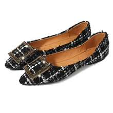 Роскошные женские туфли на плоской подошве со стразами; женские туфли-лодочки с квадратной пряжкой и металлическим украшением; женская обувь на плоской подошве с острым носком из микрофибры