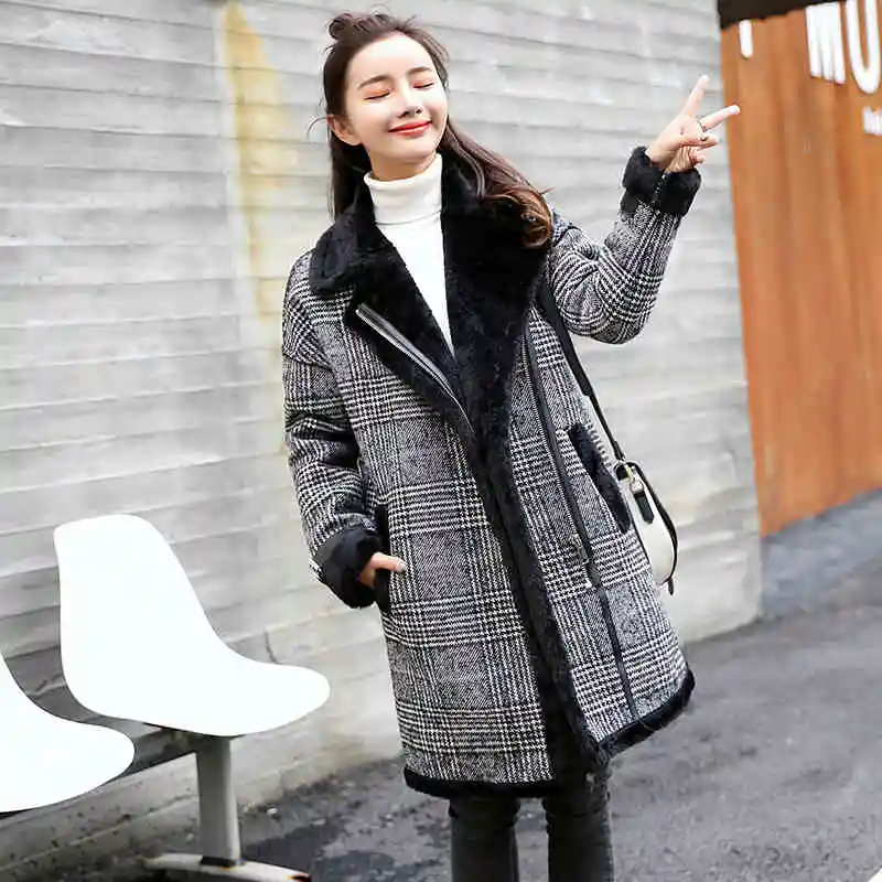 

Houndstooth woolen coat Parka female winter 2019 of medium long fur one plus velvet thick wool Outerwear Plus size women jacket