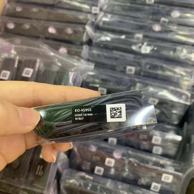 16027939873_287170793