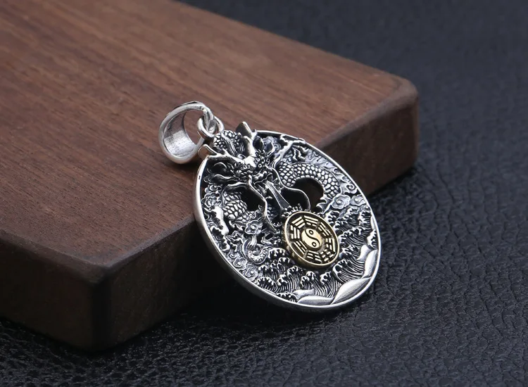 silver-dragon-pendant001K