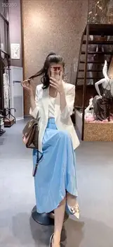 

2020 Women Skirt Sets Europe Ladies White Double Breasted Jacket+ Blue Belt Long Pleated Skirt Suits Two Piece Women Clothing