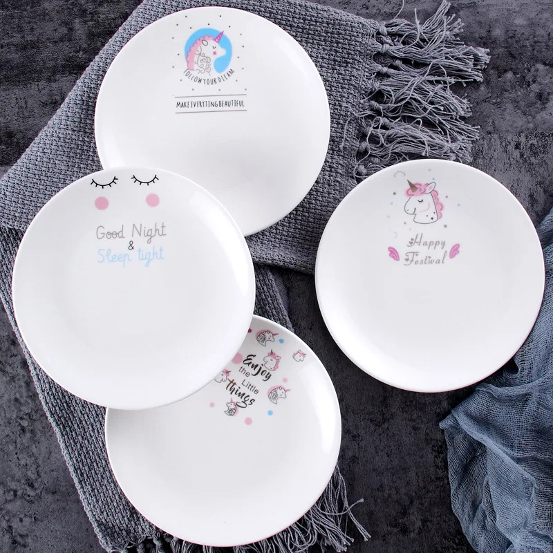 Скандинавском стиле Керамика 6 дюймов тарелка для закусок тарелки Домашней детской столовые приборы; маленькая тарелка для торта вертел шлак блюдо фруктовый салат пластины 4 шт./компл - Цвет: Unicorn 4pcs