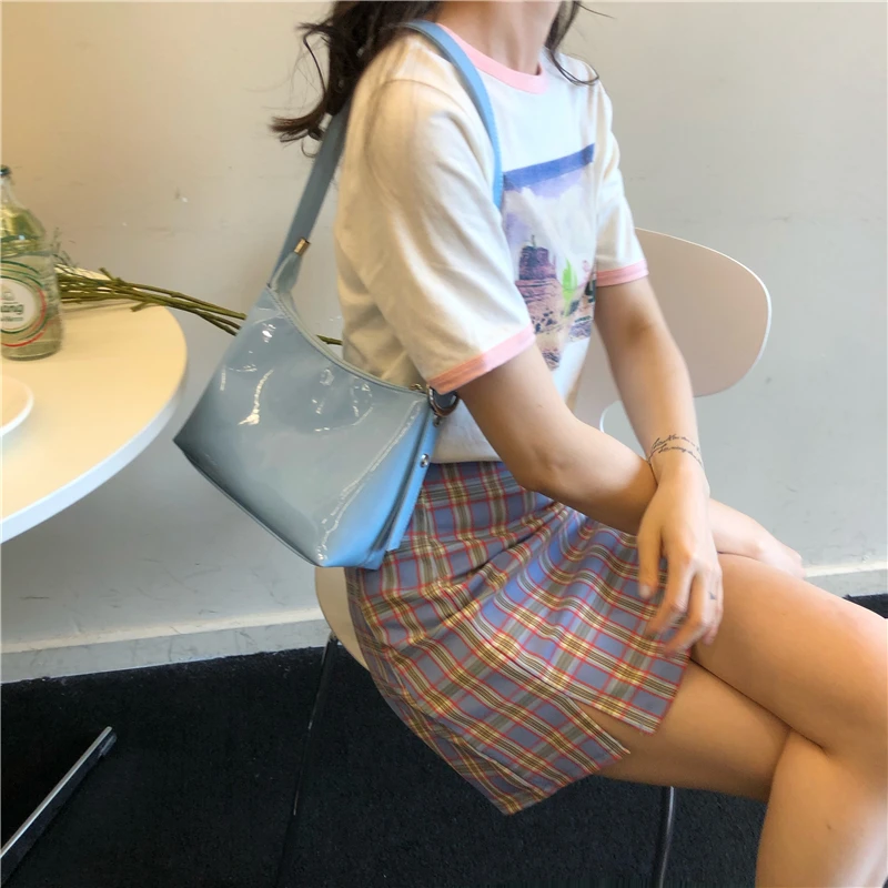 1 (21)