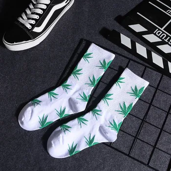 

Maple Leaf Printed Socks Men Personality Hip Hop Socks Men and Women Breathable Cotton Students Crew Socks for Gifts