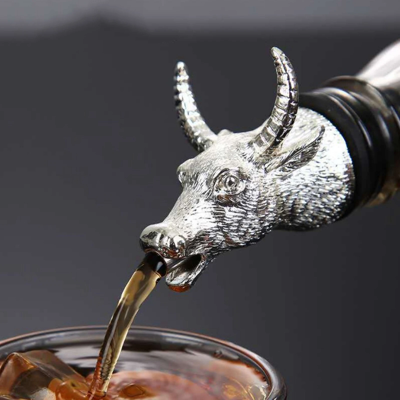Zinc Alloy Animal Head Wine Pourer Unique Wine Bottle Stoppers Wine Aerators Bar