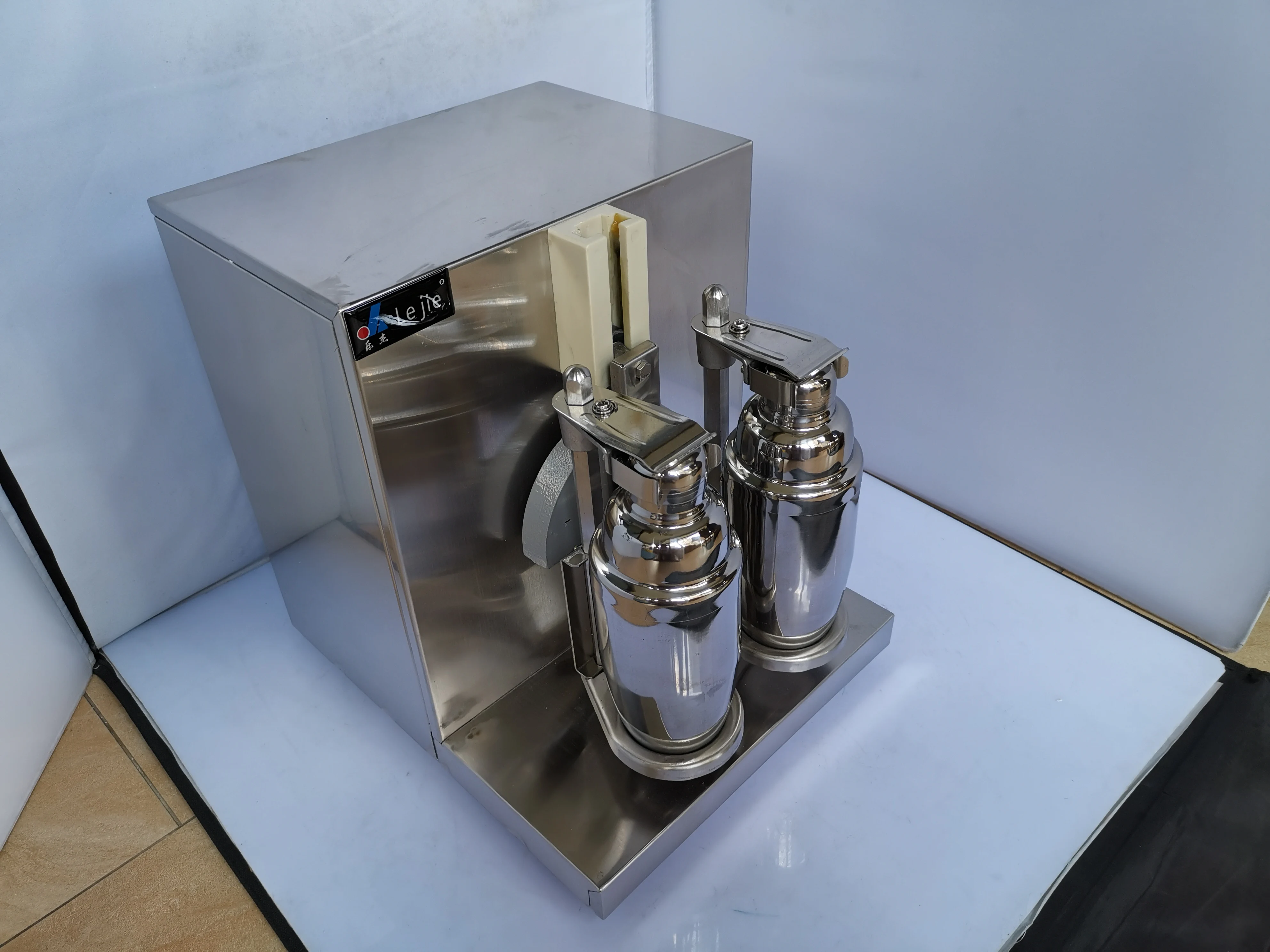 Double-frame Auto Bubble Boba Milk Tea Shaker Shaking Making Machine+2pcs stainless steel Xue Ke cup,Cocktail Shake Cup