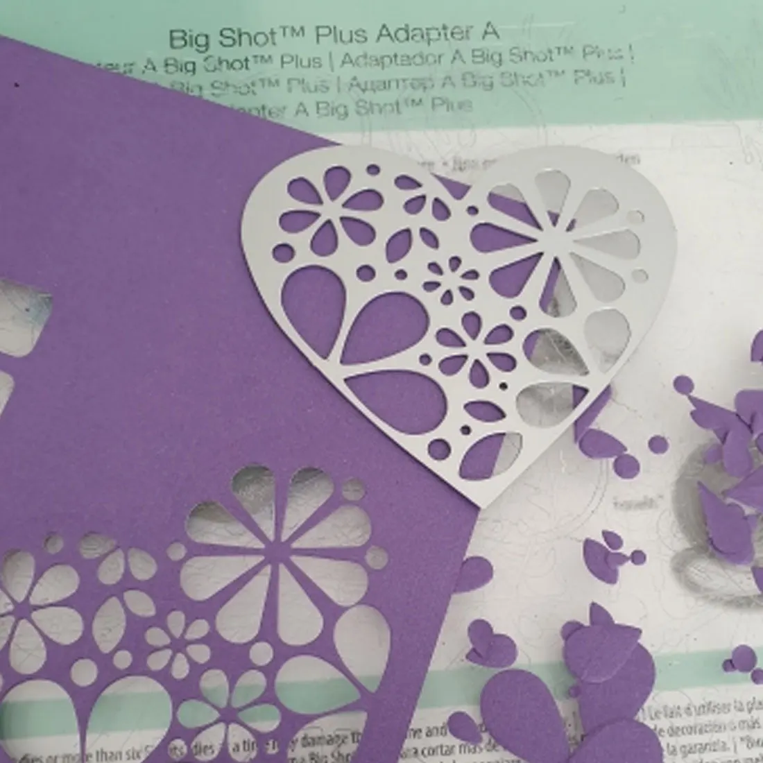 

1pcs Metal Cutting Die Carbon Steel Love Flower Group Template Knife Mold Embossing Album Paper Card Craft