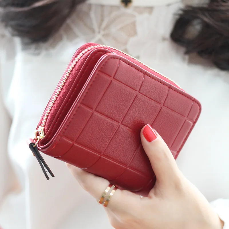 

Korean version of mini wallet women zipper short student wallet cute coin purse two fold short wallet card case