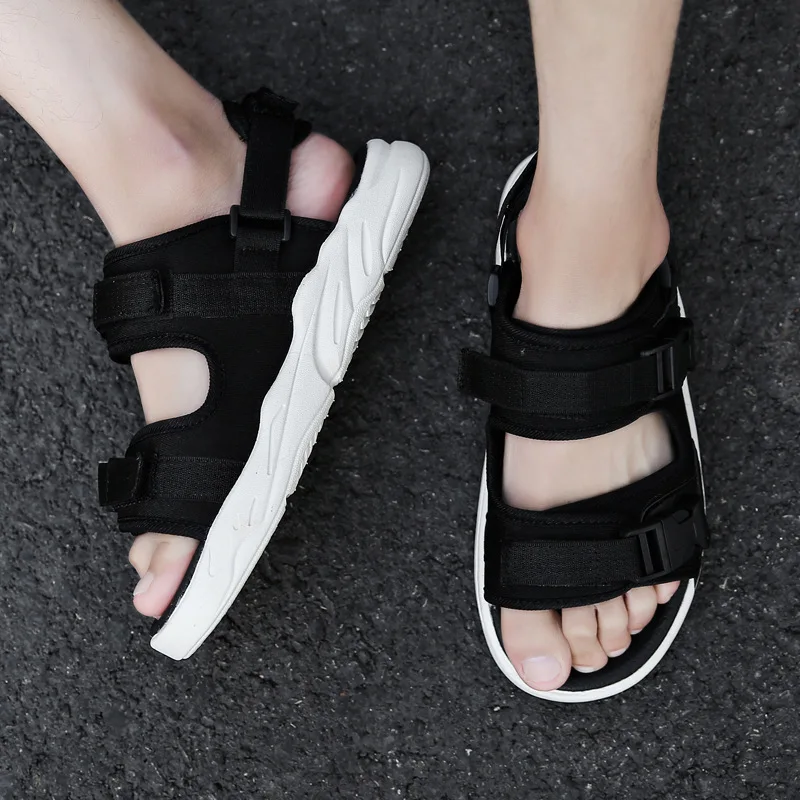 verano nueva moda salvaje hombres sandalias cómodos transpirables zapatos individuales antideslizantes zapatos planos de ho