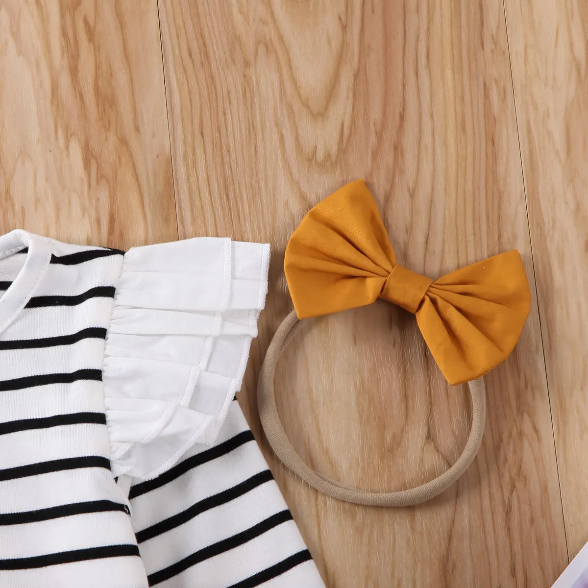 Комплект из 3 предметов для маленьких девочек 2-6 лет; однотонное платье; футболка; комплект юбки; комплект одежды