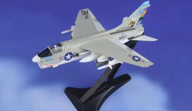 JC Крылья США Vought A-7E Corsair II USN VA-113 1/72 литье под давлением модель самолета