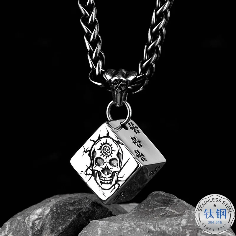 

Dice Hip Hop Necklace Men's Fashion Retro European And American Streets Hip Hop Cool Cool Retro Titanium Steel Pendant Sweater C