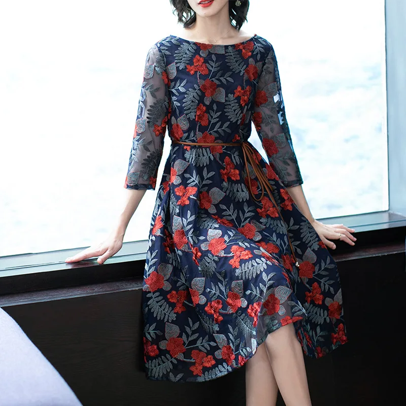 

Lace dress female 2019 autumn new O-neck slim vintage Gauze dress large size M-3XL high quality elegant women's party vestidos