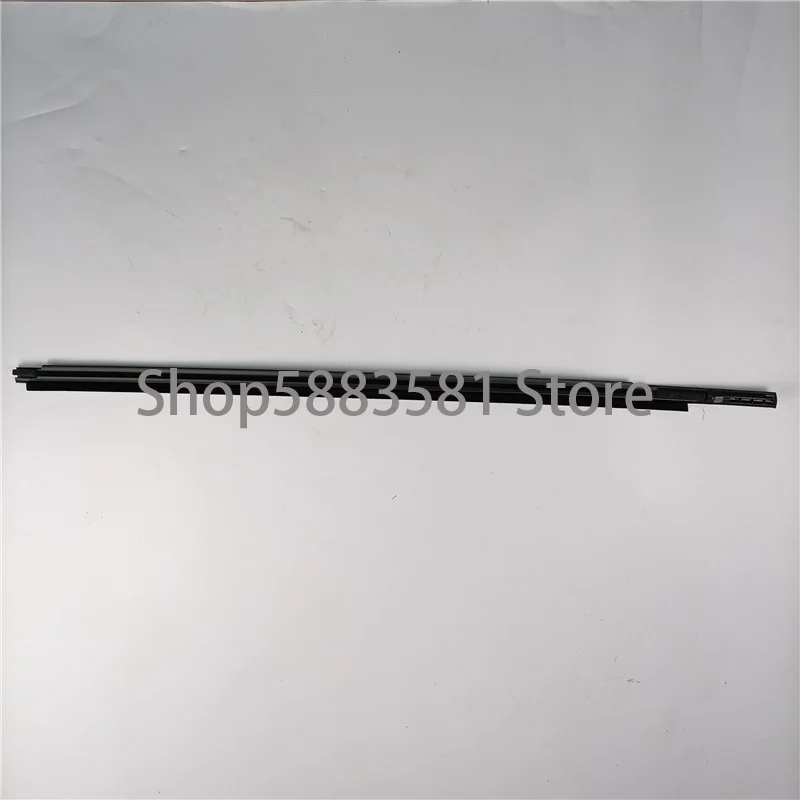 

Car door outer layering strip Window guide rail seal hon dac ros sto ur front door wiper trim strip Front door outer layering st
