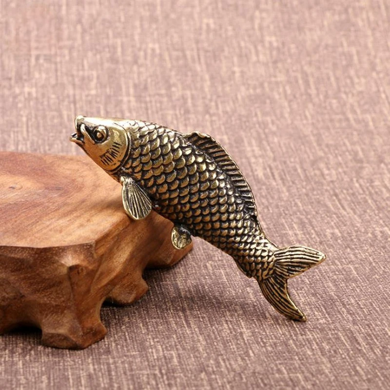 

Antique Brass Fish Figurines Miniatures Feng Shui Desktop Ornaments Copper Crafts Table Tea Pet Animal Statue Home Decoration