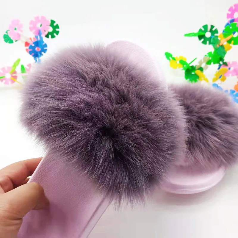 Gray Purple Новинка; розовые модные роскошные меховые шлепанцы; женские летние меховые шлепанцы; пушистая домашняя обувь; женские Вьетнамки; женские меховые сандалии - Цвет: Gray Purple