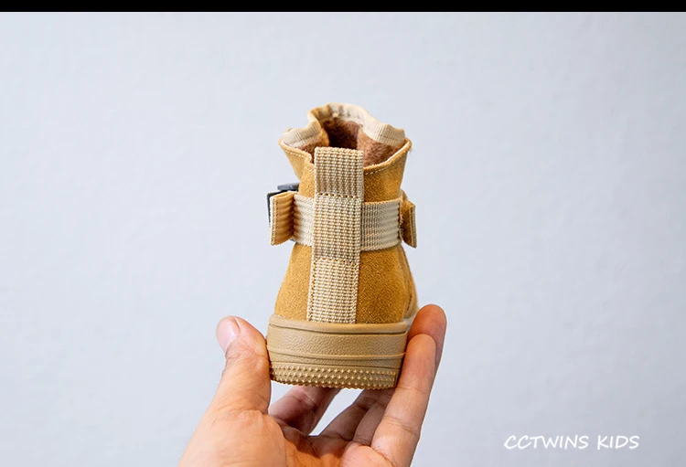 Детская обувь; коллекция года; модная Осенняя обувь с высоким берцем для девочек; повседневные меховые кроссовки для мальчиков; спортивные кроссовки для бега; FH2633