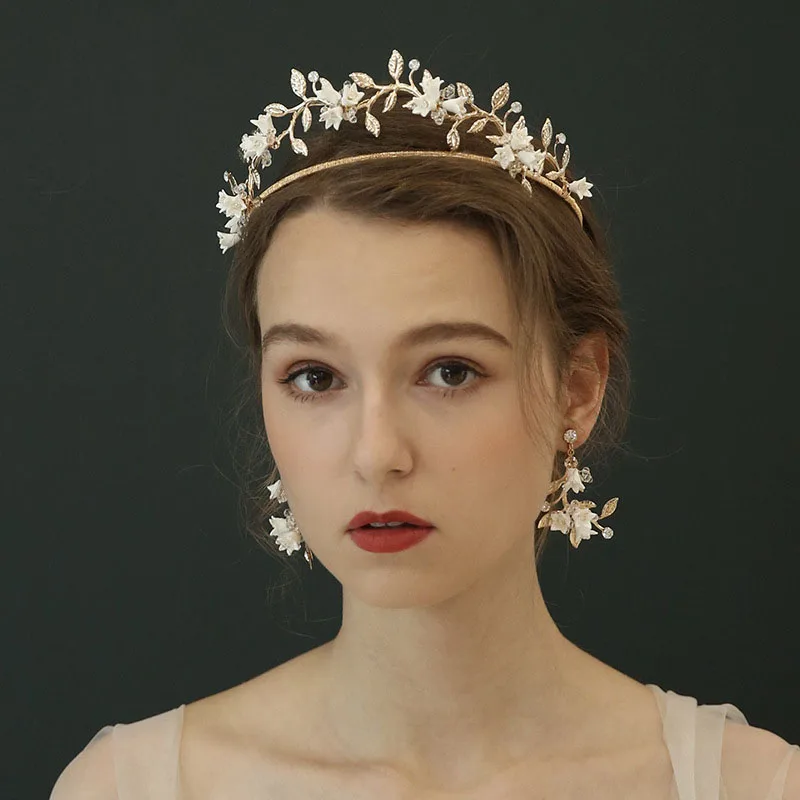 Набор керамических сережек SLBRIDAL в форме цветка стразы из золотистого сплава с