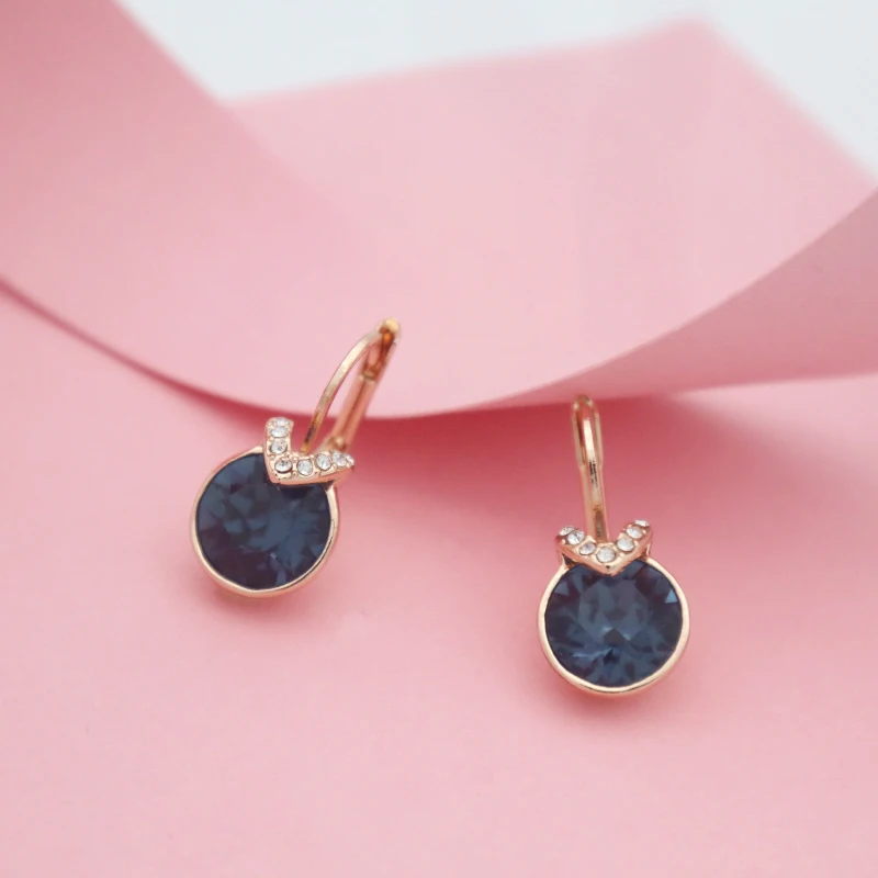 Small Round Bella V Stud Earrings with Austria Crystal For Women New Fashion Female Earings Wedding Party Jewelry Mom Girls Gift