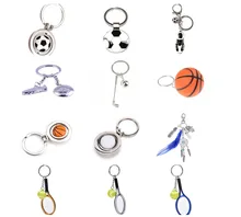 1 Pcs 3D רוטרי גומי גולף כדור מתכת Keychain כדורגל/טניס/בדמינטון/כדורסל/באולינג Keychain ספורט keyring(China)