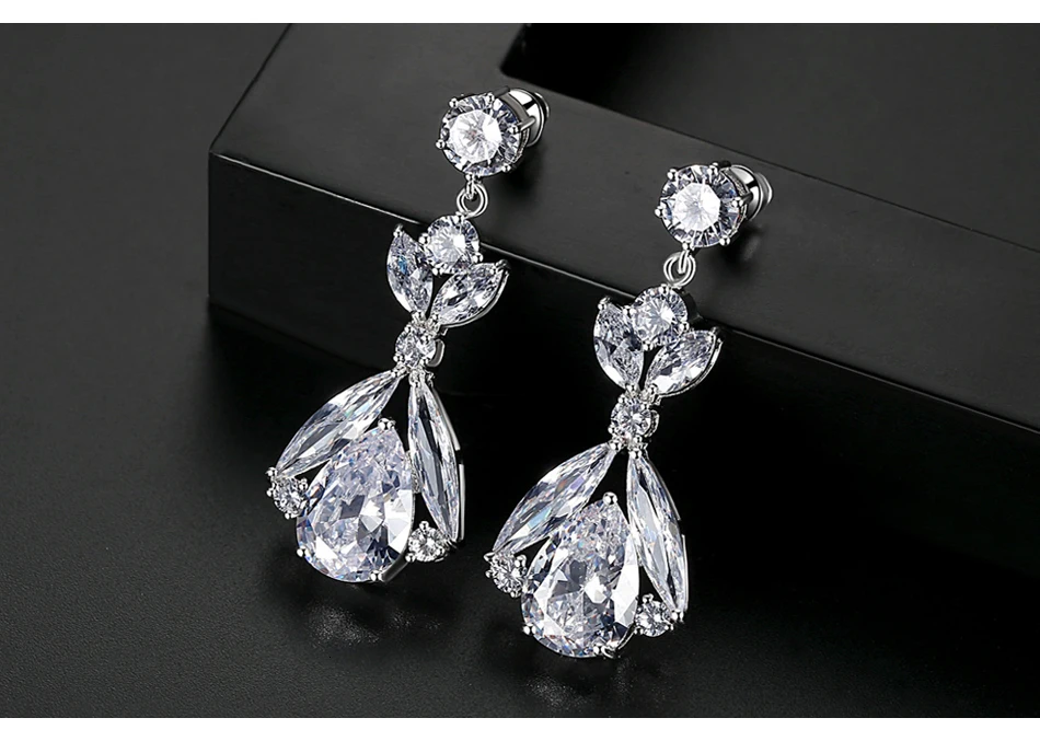 LUOTEEMI блестящие большая люстра в форме капли воды Длинные Висячие серьги для Для женщин для свадьбы или торжественного случая, Украшенные Топ прозрачными камнями Свадебные Модные украшения Orecchini