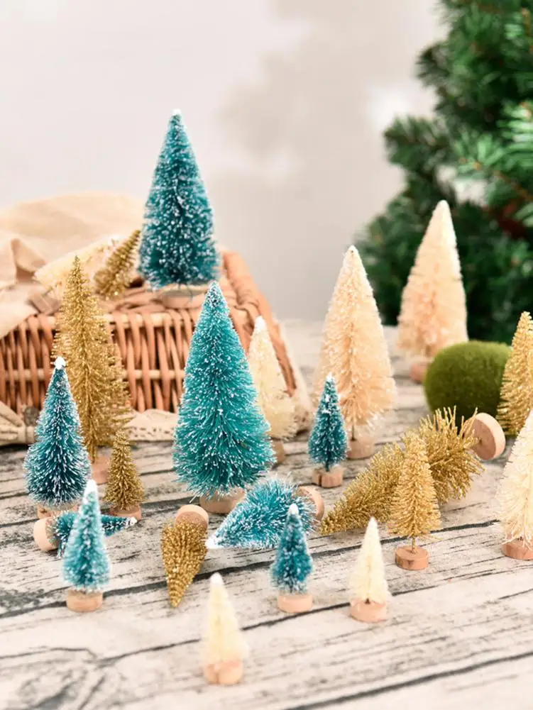 24PCS Mini Christmas Tree Holiday Decorations Desktop Decoration Christmas Decoration Festive Party Dress Up Props